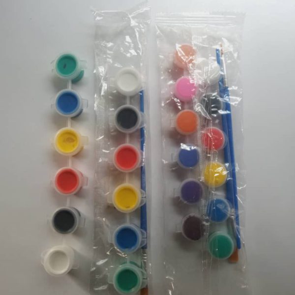 POSTER PAINT KETCH UP